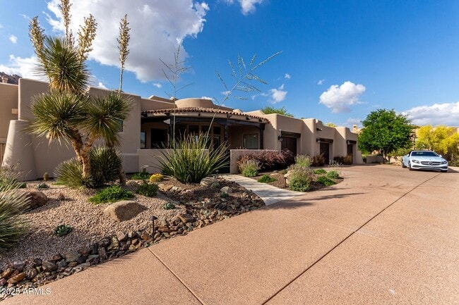 Building Photo - 11434 E Juan Tabo Rd