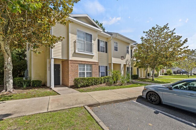 Foto del edificio - Rare Magnolia Place Townhome