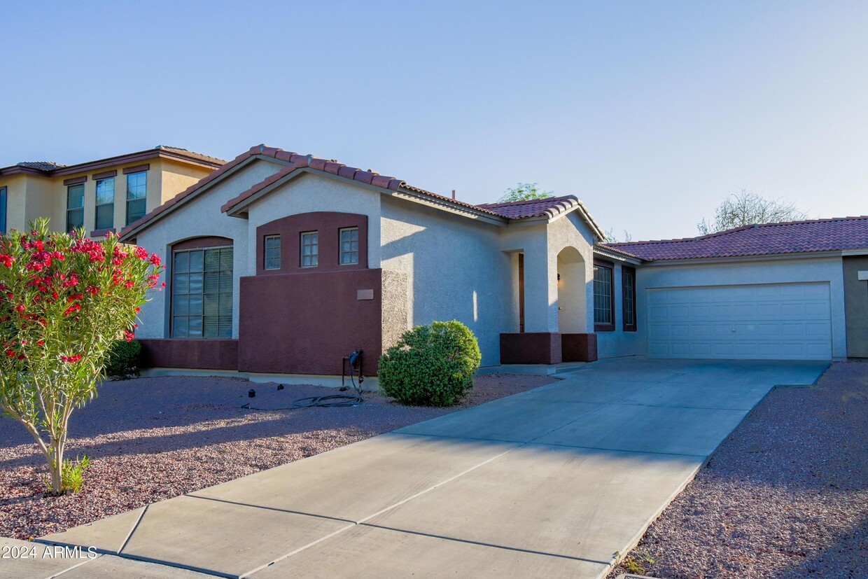Primary Photo - 12788 N 88th Dr