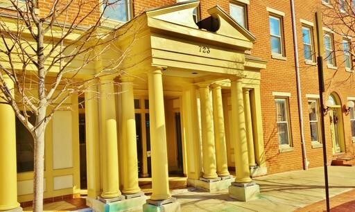 Primary Photo - 723 S Charles St