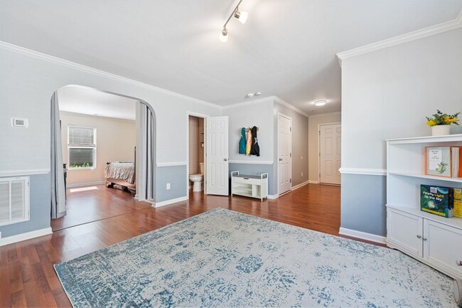 Building Photo - 110 Bray Dr