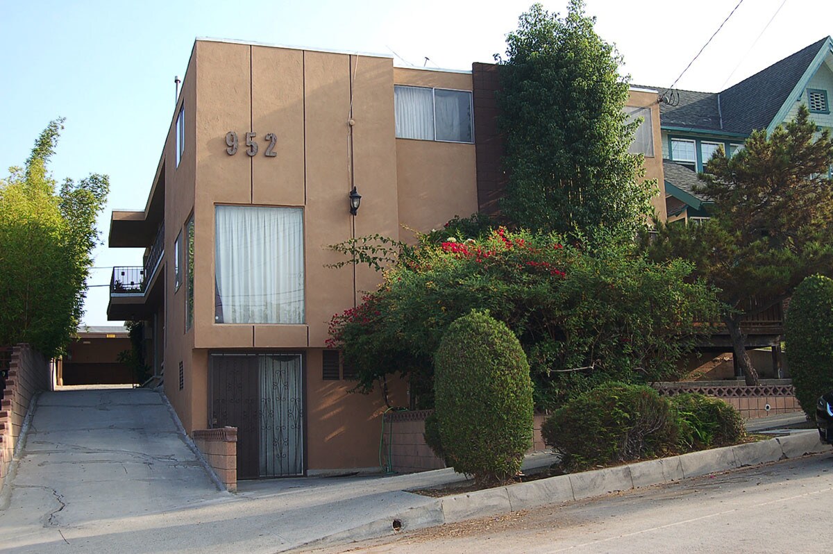 952 W. Kensington Rd - 952 W Kensington Rd
