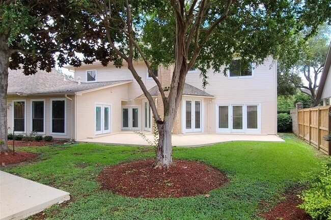 Foto del edificio - 1218 Sugar Creek Blvd