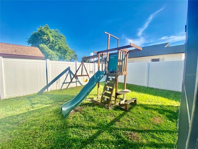 Foto del edificio - 4816 Warrior Ln