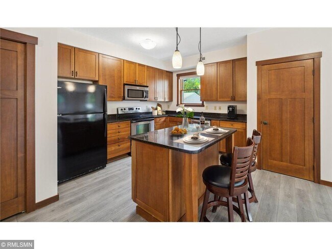 Foto del edificio - 625 Dayton Ave