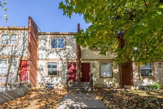 Building Photo - 2420 Delavan Ave