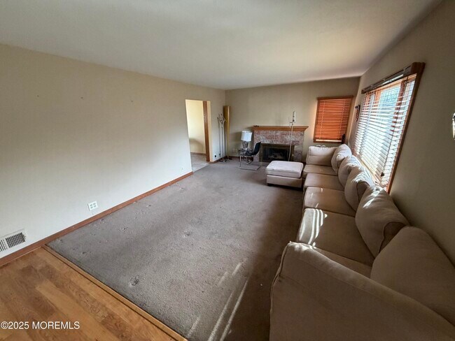 Building Photo - 755 Van Ct Ave