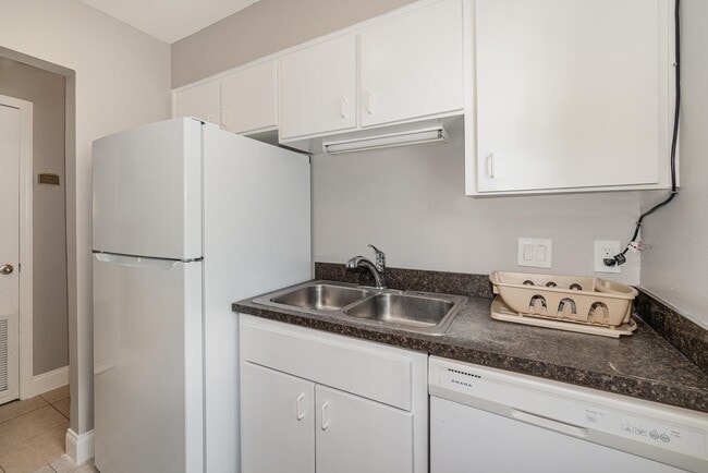 Foto del edificio - 501 W Herriot Ave