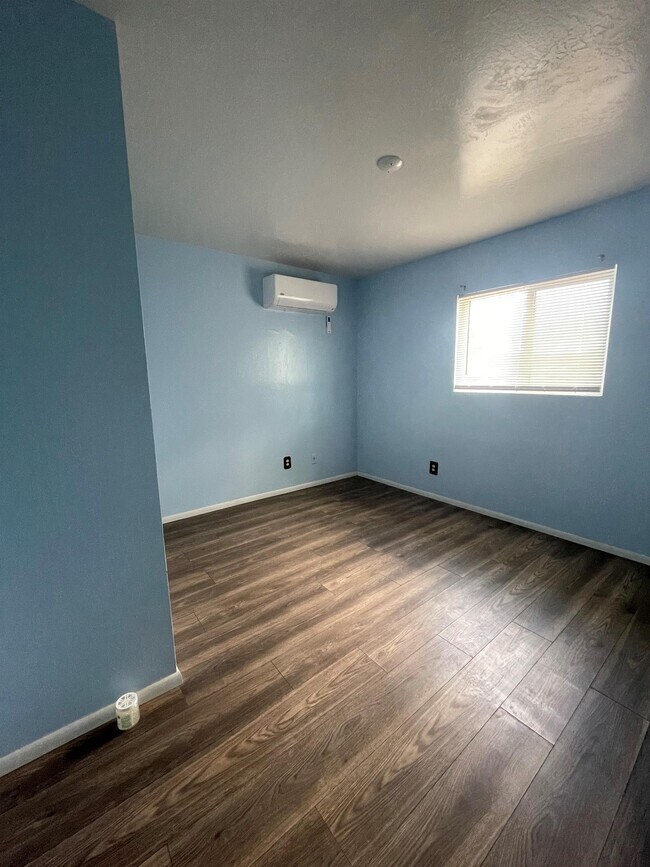 Building Photo - 10736 S Cholla Cir