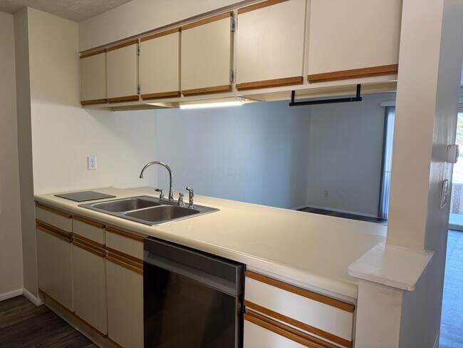 Foto del edificio - 6706 Manring Ct