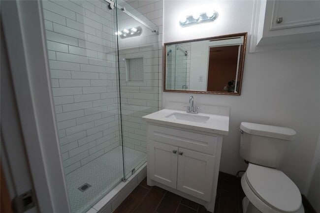 Foto del edificio - 5110 Michael Dr