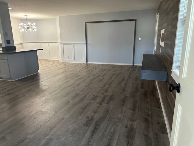 Foto del edificio - Free Perks, Spacious 4-Bedroom, 3-Bath Home!