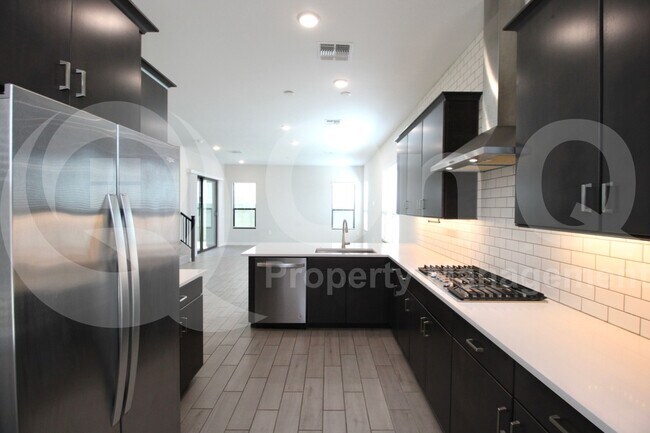Foto del edificio - 4817 E St John Rd