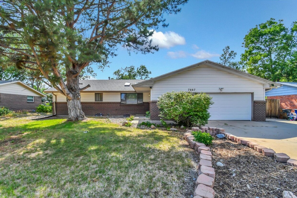 Beautiful, Bright & Move-In Ready Ranch in Desirable West Arvada - Beautiful, Bright & Move-In Ready Ranch in Desirable West Arvada