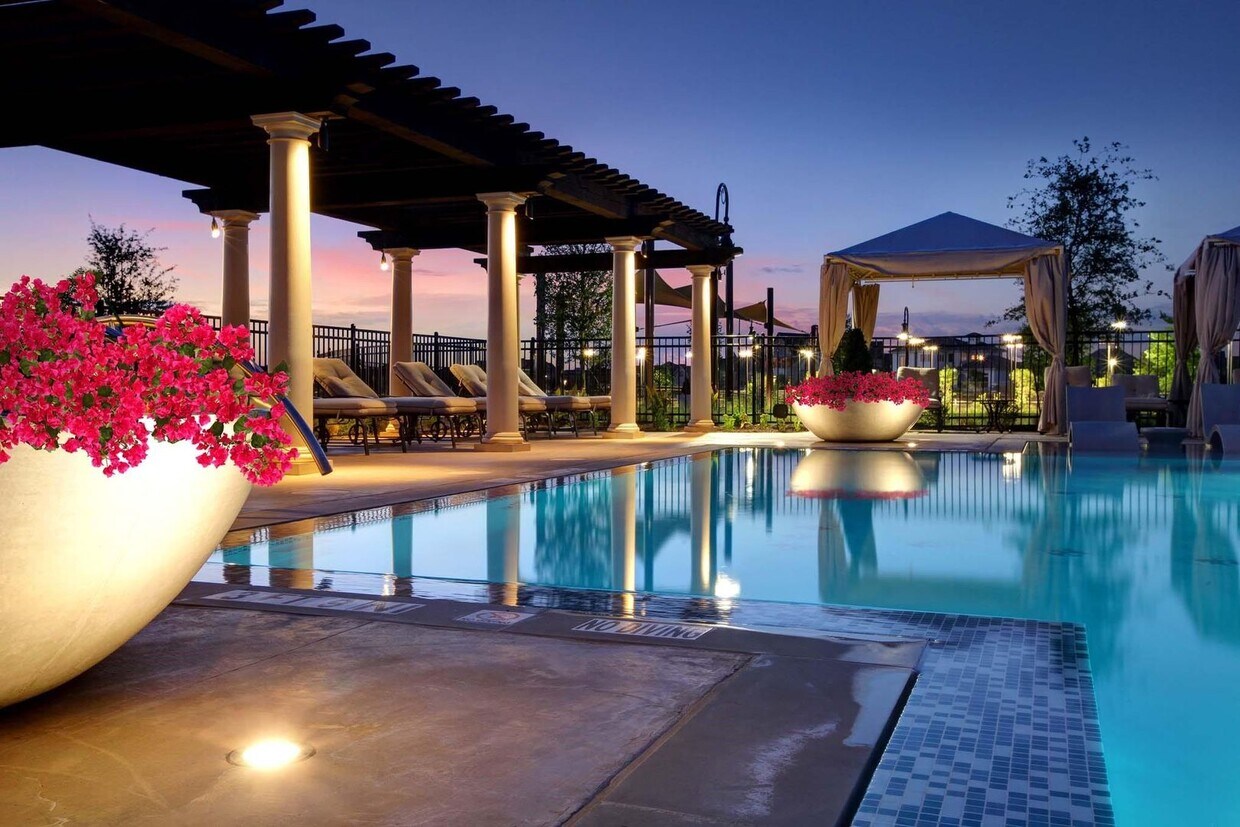 Custom Home in Viridian Arlington House Rental in Arlington