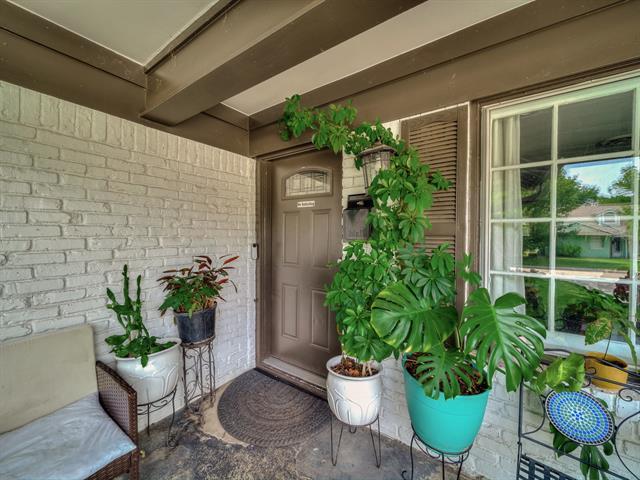 Building Photo - 5512 Odessa Ave