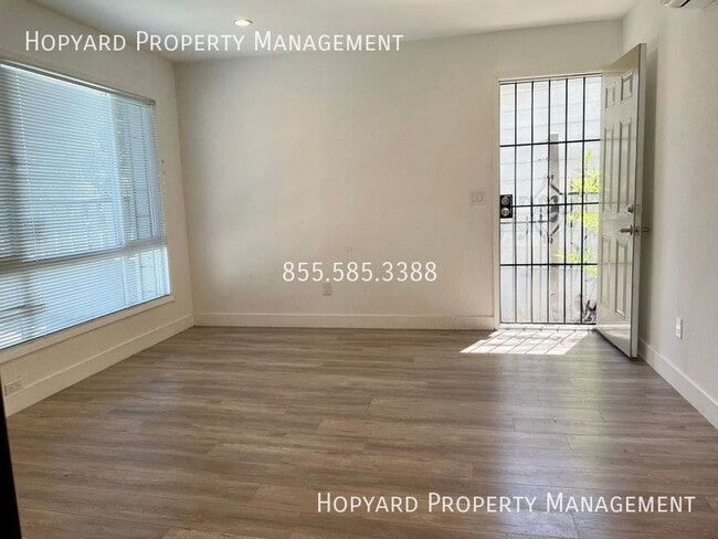 Foto del edificio - 2627 23rd Ave