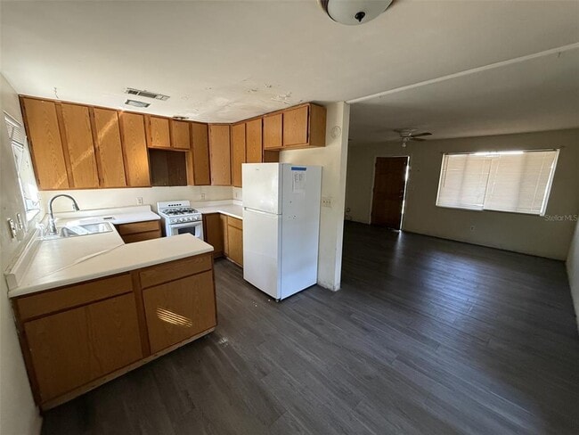 Building Photo - 1423 NW 6th Ave