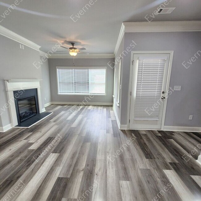 Foto del edificio - 450 Village Creek Dr SE