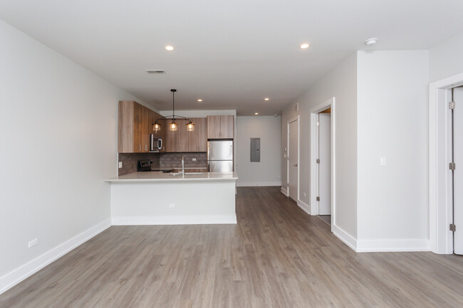 Foto del edificio - 2111 S Halsted St