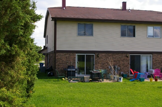 Foto del edificio - 315 Creekside Dr