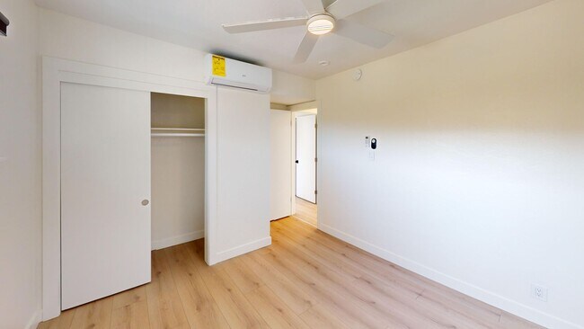 Building Photo - 117-119 Altena St