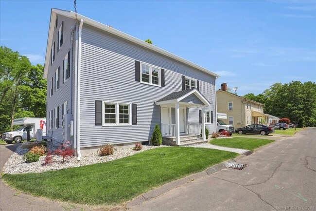 Building Photo - 74 Tunxis St