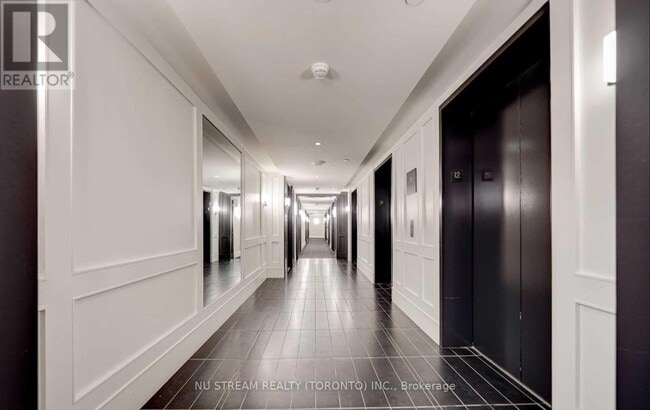 Building Photo - 955 Bay St.