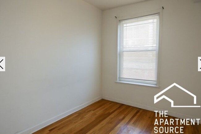 Foto del edificio - 1509 W Barry Ave