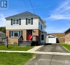 Building Photo - 154 Munroe St