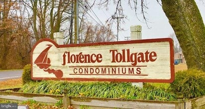 Building Photo - 4 Florence Tollgate