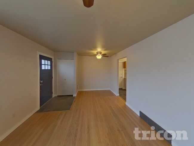 Building Photo - 1915 Berkshire Ln