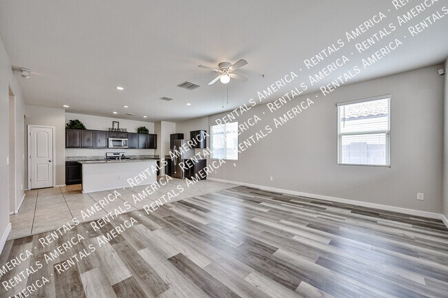 Building Photo - 30938 W Mitchell Dr