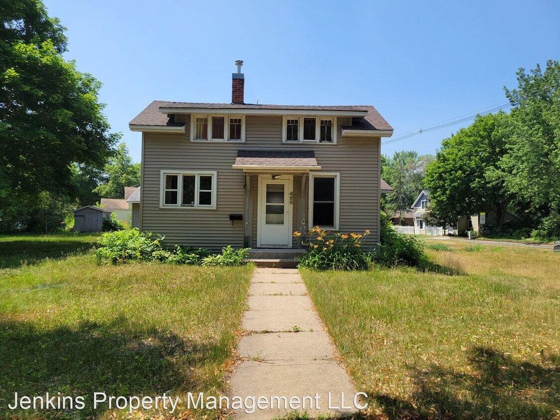 Primary Photo - 3 br, 2 bath House - 455 N 4th St