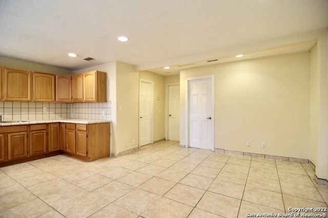 Foto del edificio - 116 DOLORES AVE