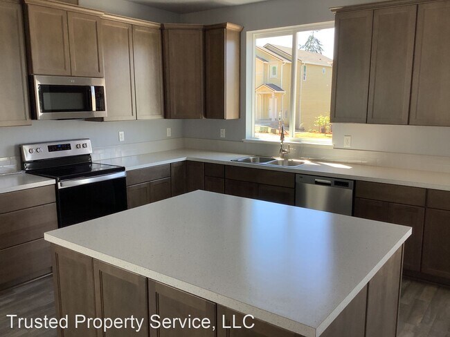 Building Photo - 4 br, 3 bath House - 2410 FieldCress
