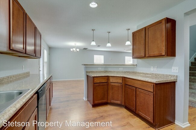 Building Photo - 3 br, 2.5 bath House - 6801 Baythorne Dr