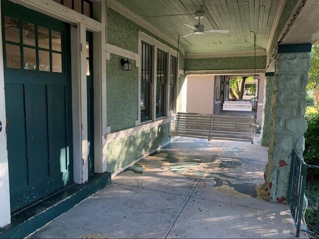 Foto del edificio - 450 Garland St