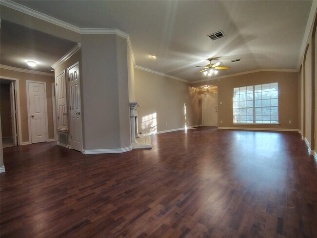 Foto del edificio - 2504 Hutton Ln