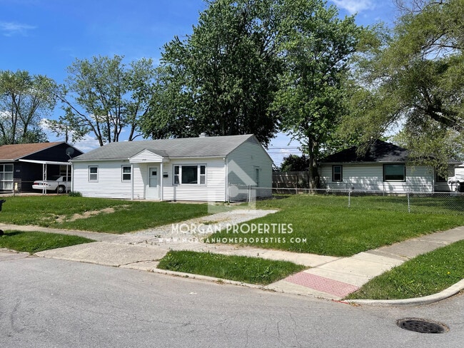 Building Photo - 2729 Shawnee Dr