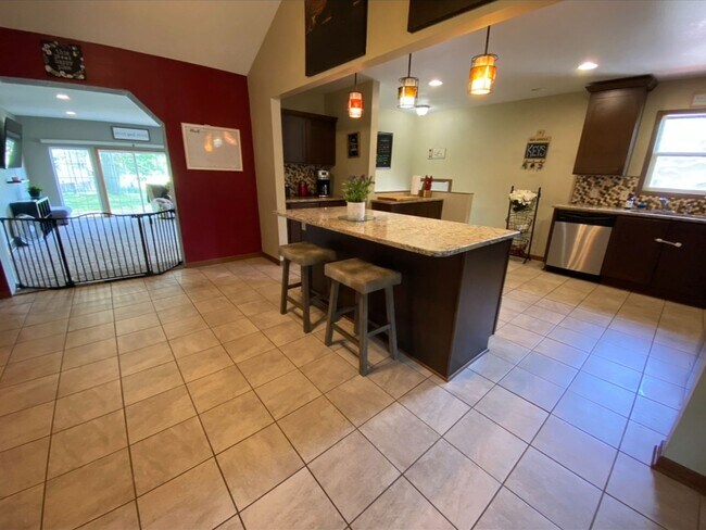 Foto del edificio - 3 Bedroom Single Family Home in Battle Creek