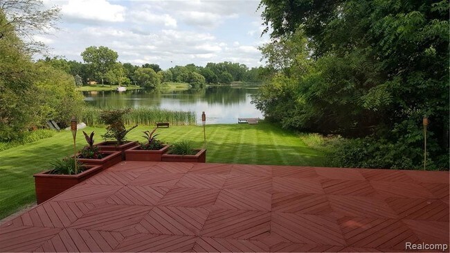 Foto del edificio - 2668 Bay Dr