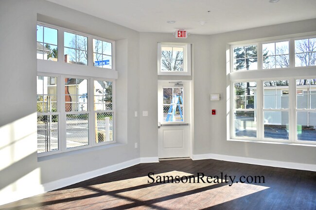Foto del edificio - 185 Washington Rd