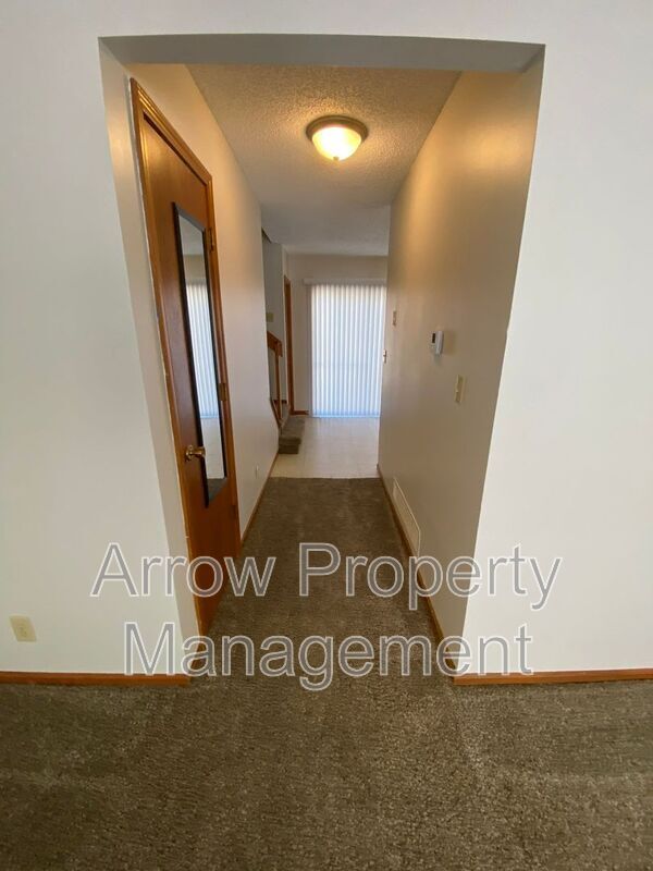 Building Photo - 1326 S Jackson St