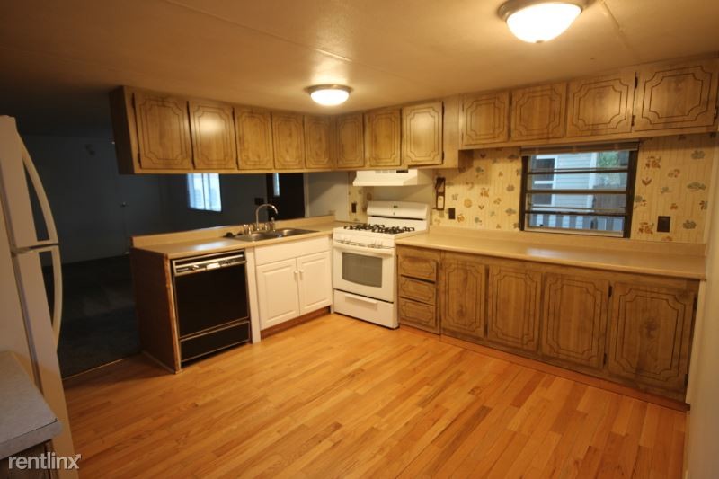 Foto principal - 2022 Hickory Dr