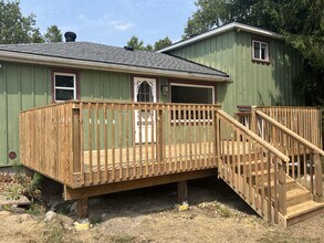 Building Photo - 308 Little Ave
