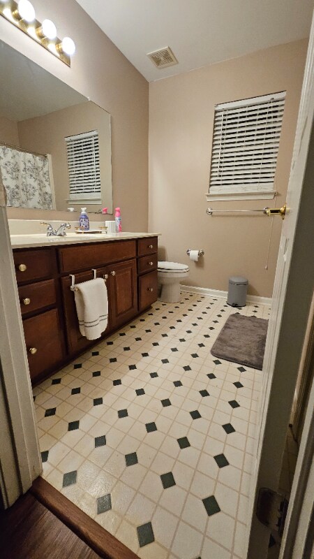 Building Photo - 518 Winter View Way