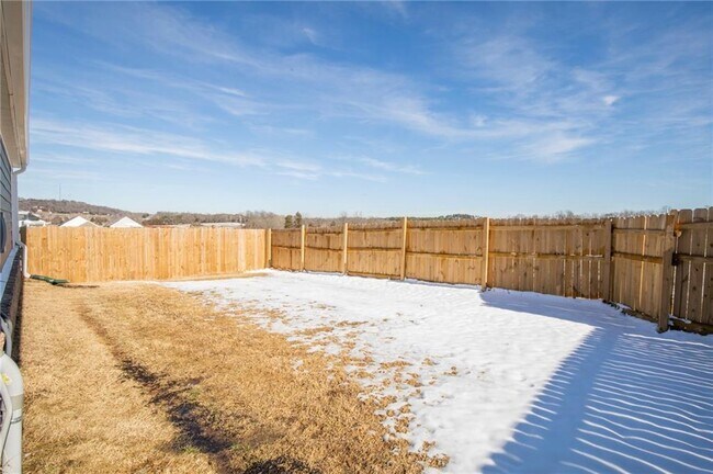 Building Photo - 3787 Linwood St