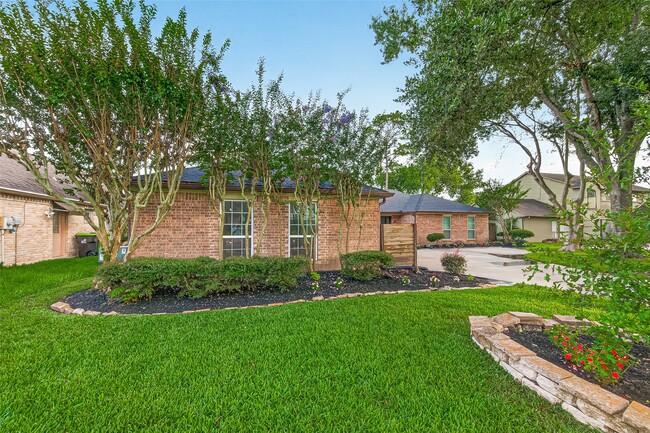 Building Photo - 2103 Winged Foot Dr