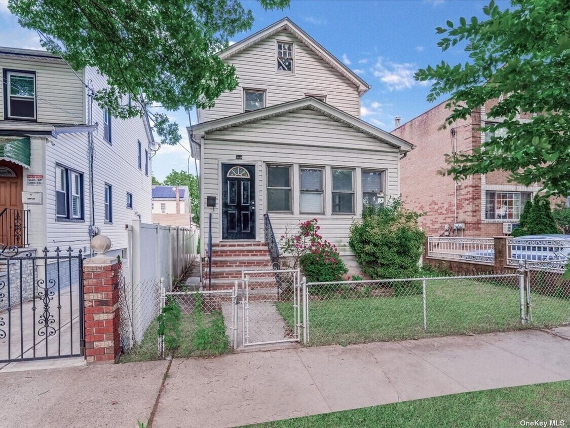 Primary Photo - 109-35 174th St